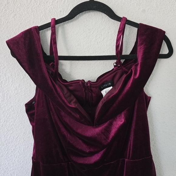 B. Darlin Burnout Velvet Bodycon Dress Women Sz 14 Red Off Shoulder Whimsygoth - Picture 3 of 9
